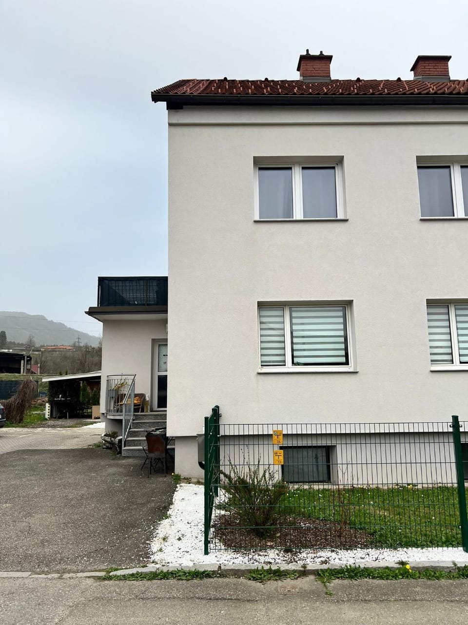 Property building, Day