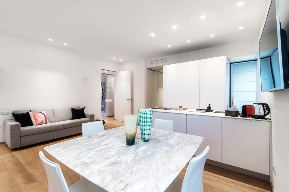 TV and multimedia, Kitchen or kitchenette, Dining area