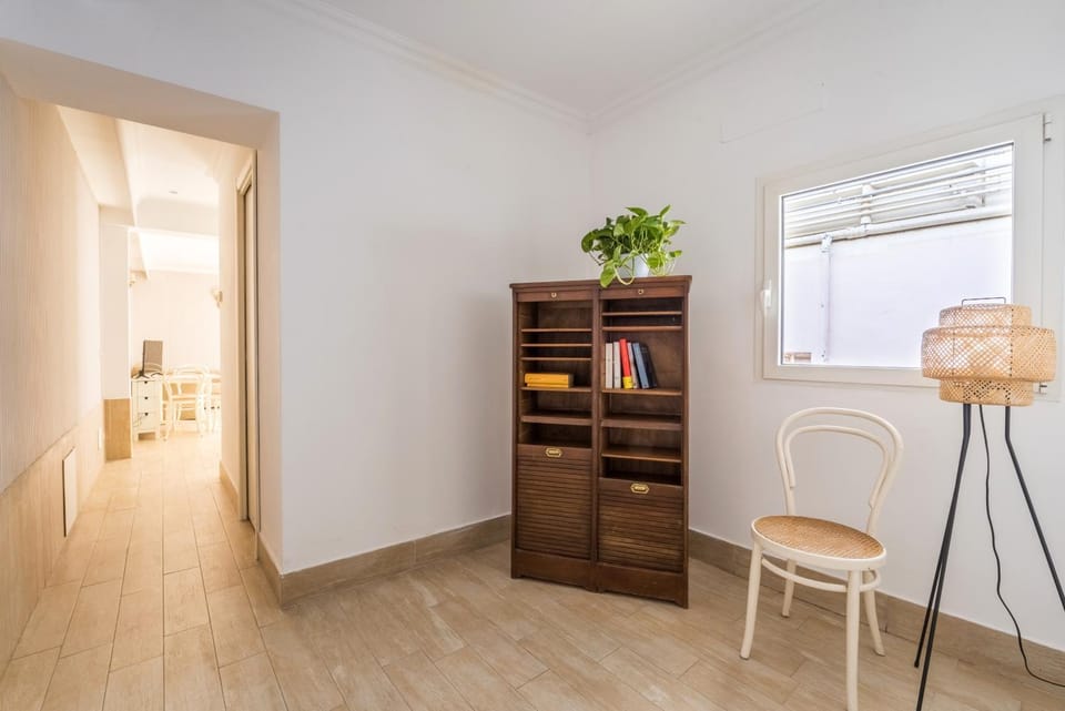 Library, wardrobe