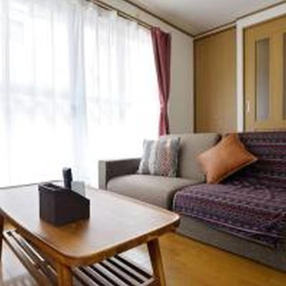 Tsuruhashi House 鶴橋戸建 Apartment in Osaka