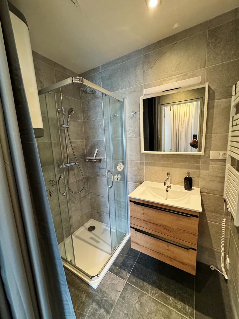 Shower, Bathroom