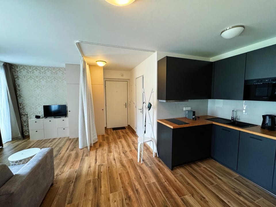 TV and multimedia, Kitchen or kitchenette