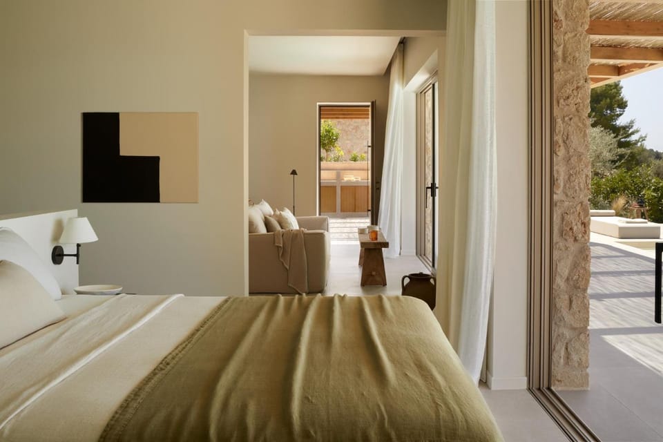 Bed, Day, Balcony/Terrace, Photo of the whole room, Bedroom