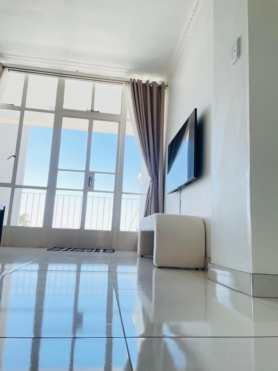 Communal lounge/ TV room, TV and multimedia, Evening entertainment