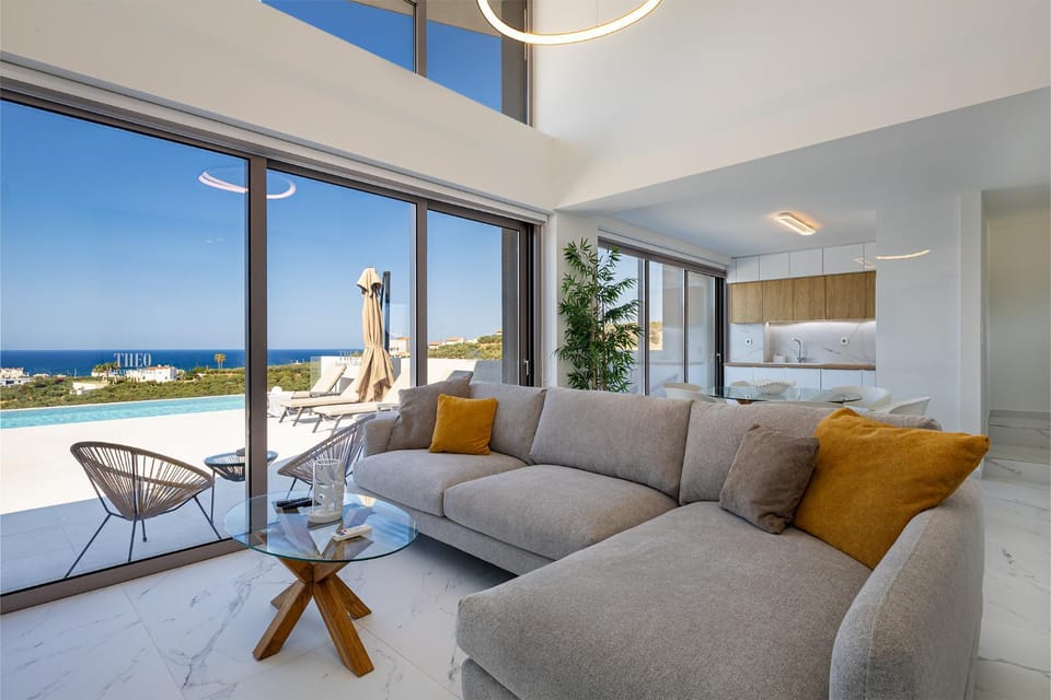 Patio, Bed, Day, Natural landscape, View (from property/room), Balcony/Terrace, Living room, Photo of the whole room, Seating area, Dining area, Bedroom, Pool view, Sea view, Swimming pool, sunbed