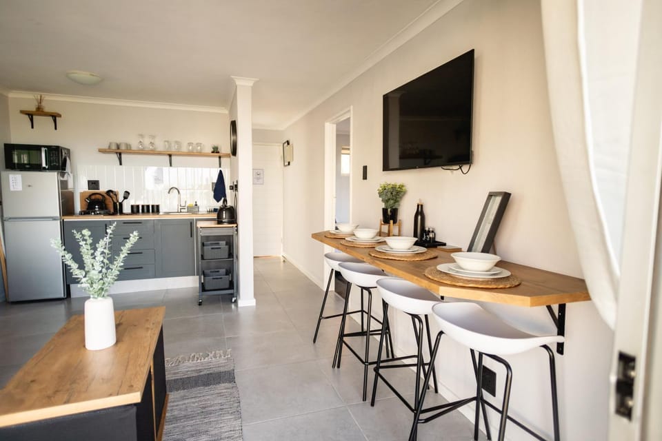 Living room, kitchen