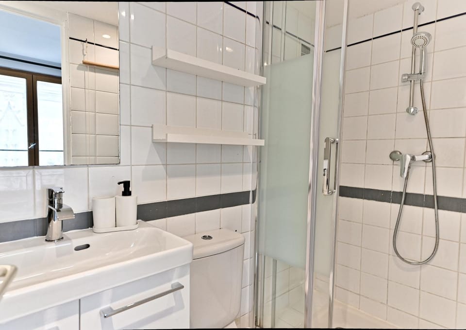 Shower, Bathroom
