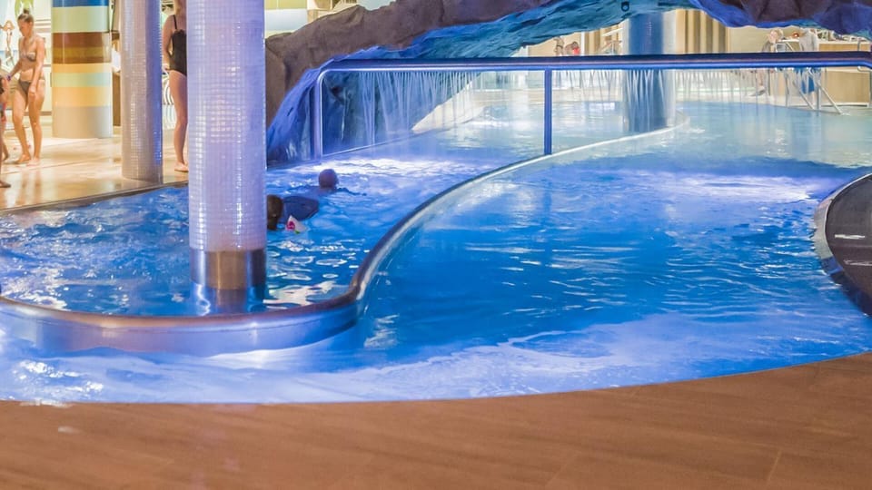 Hot Tub, Pool view, Swimming pool