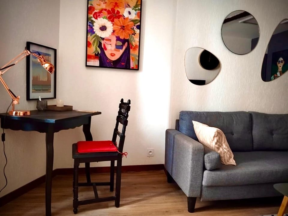 Seating area