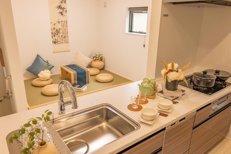 Kitchen or kitchenette