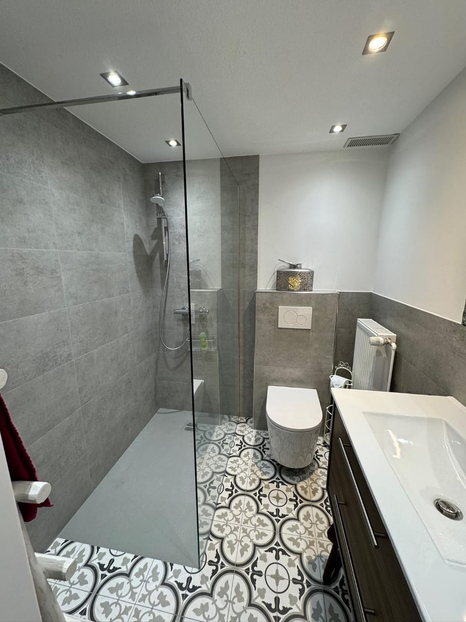 Shower, Toilet, Bathroom