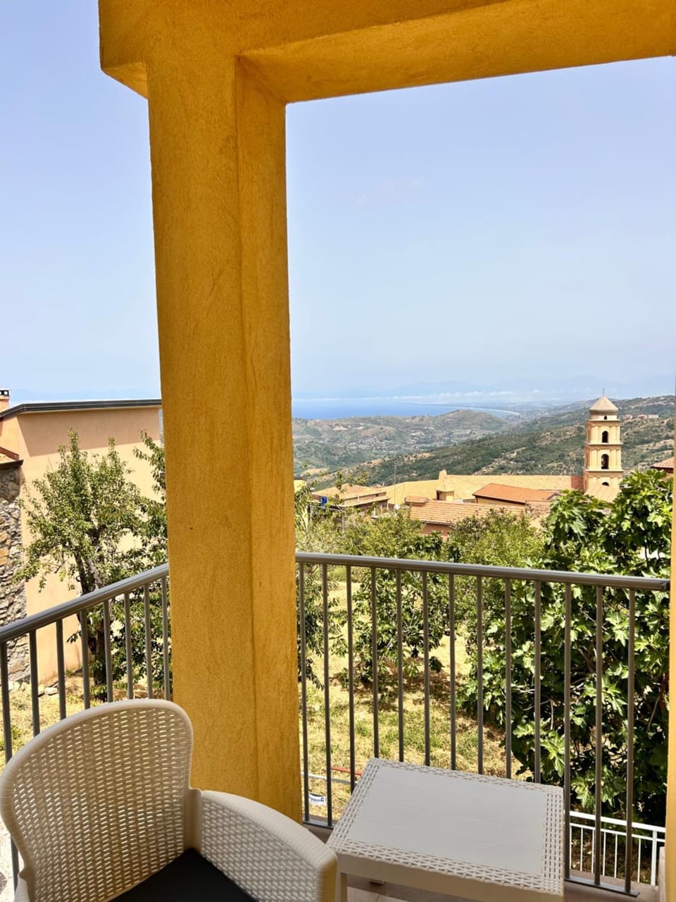 Natural landscape, Balcony/Terrace, Mountain view, Sea view