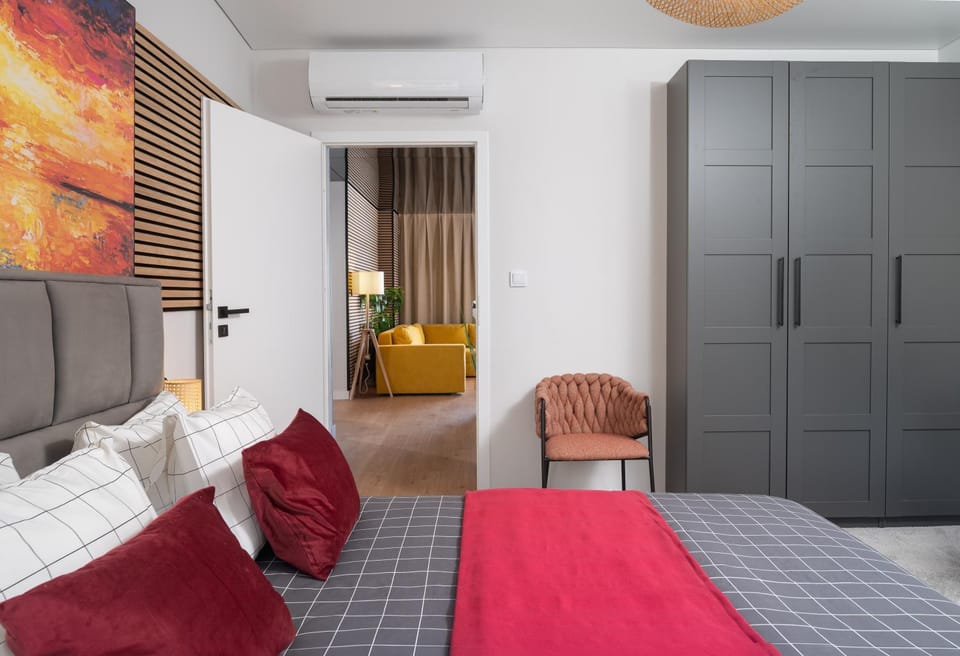 Bed, Bedroom