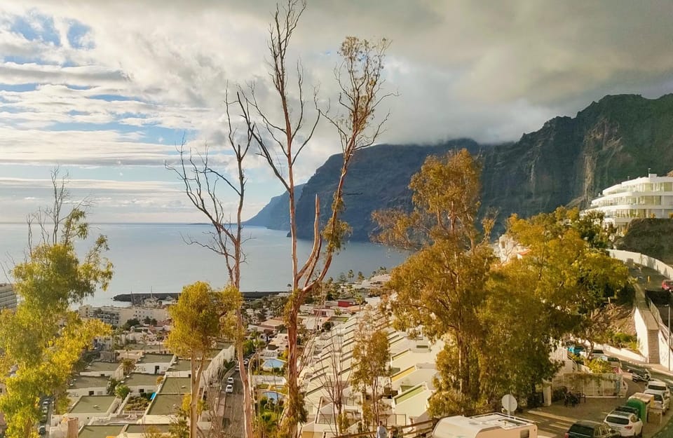 Nearby landmark, Off site, Mountain view, Sea view
