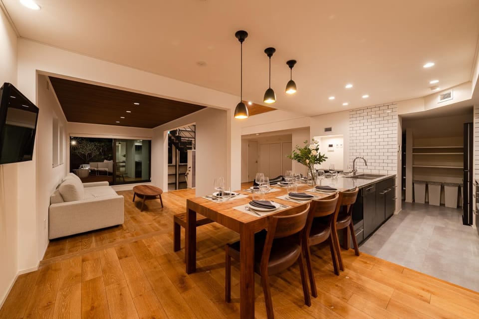 TV and multimedia, Dining area