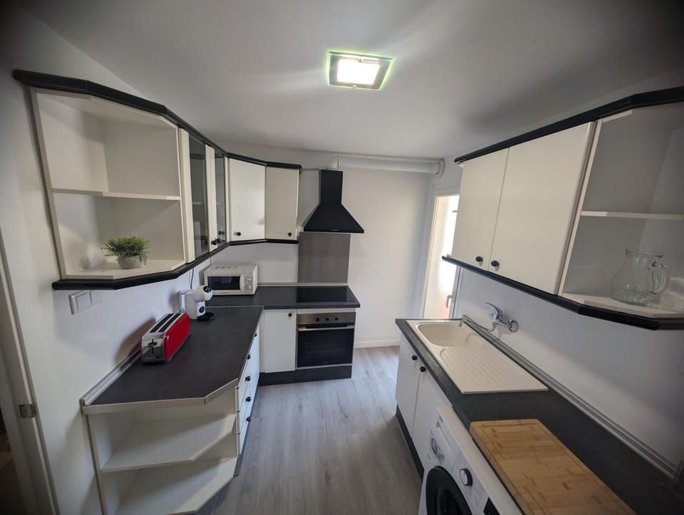 Kitchen or kitchenette, dishwasher, minibar, pet friendly, stove, towels, washing machine, dryer