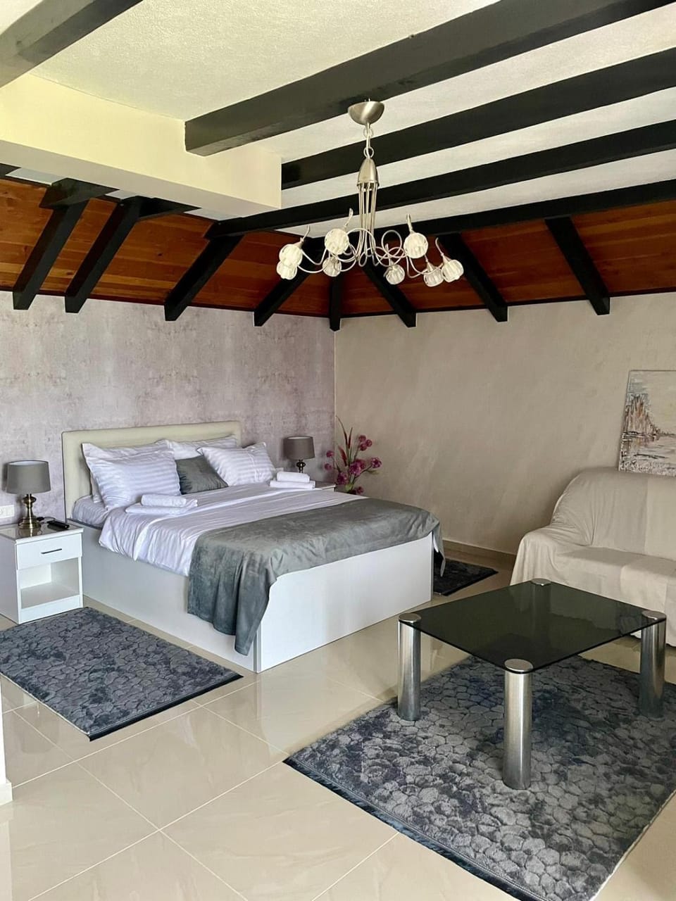 Bed, Photo of the whole room