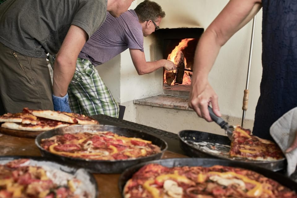 Property building, Patio, People, BBQ facilities, Garden, Balcony/Terrace, Banquet/Function facilities, Garden view, Landmark view, Entertainment