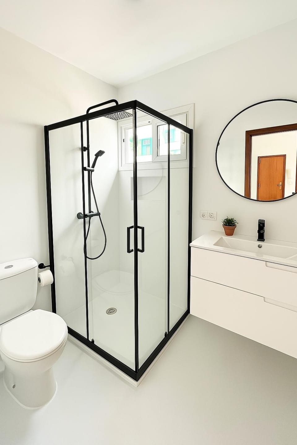Shower, Toilet, Bathroom