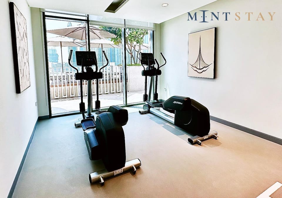Marina Vista 2, Emaar Beachfront - Mint Stay Apartment in Dubai