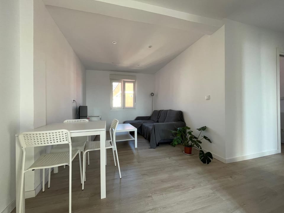 Apartamento amplio cerca del Centro Apartment in Santander