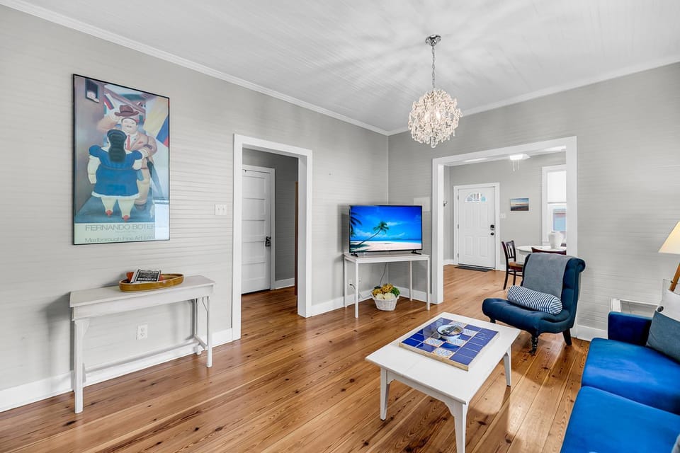 Park Circle's Gem Near Downtown And Beaches House in North Charleston