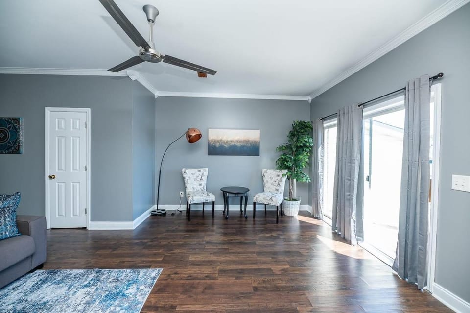 Lake Palmetto Hidden Gem House in North Charleston