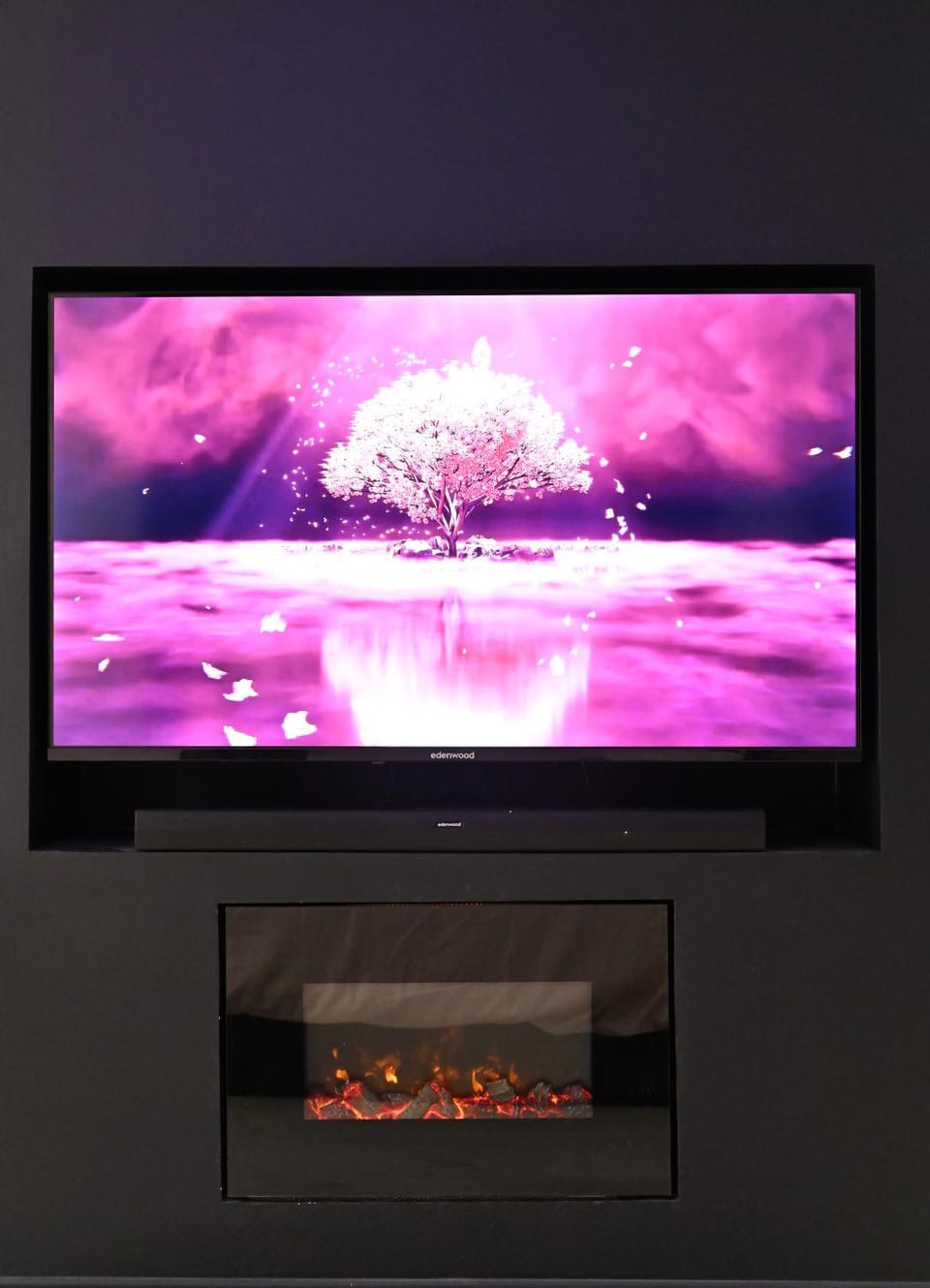 TV and multimedia, fireplace
