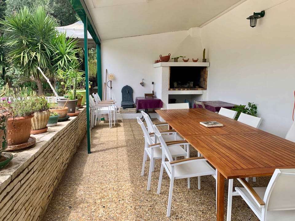 Patio, Dining area