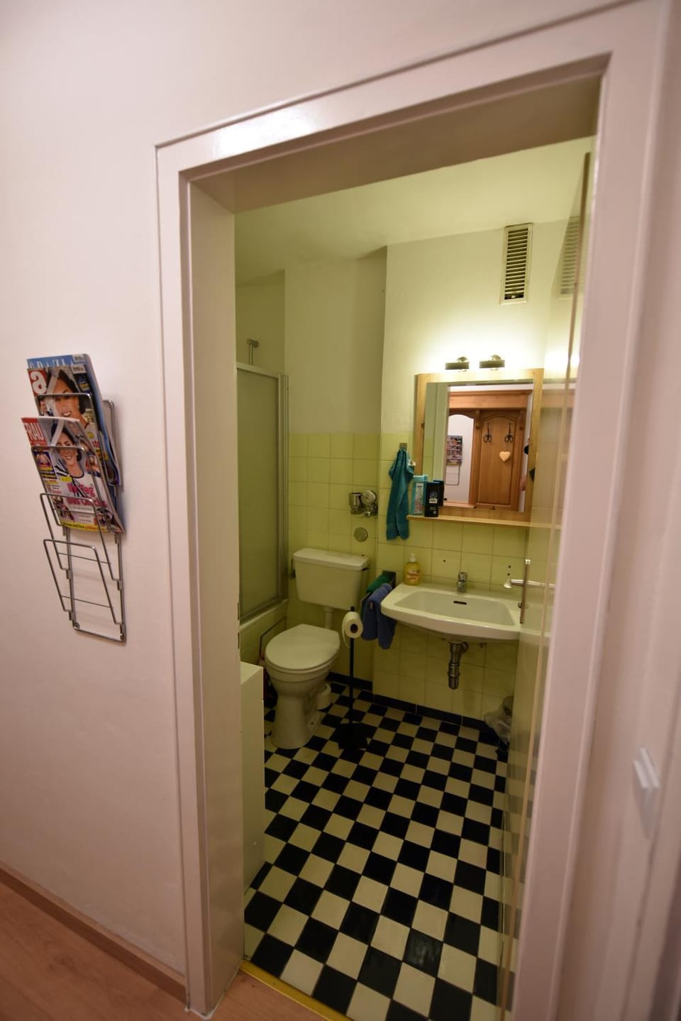 Shower, Toilet, Bathroom