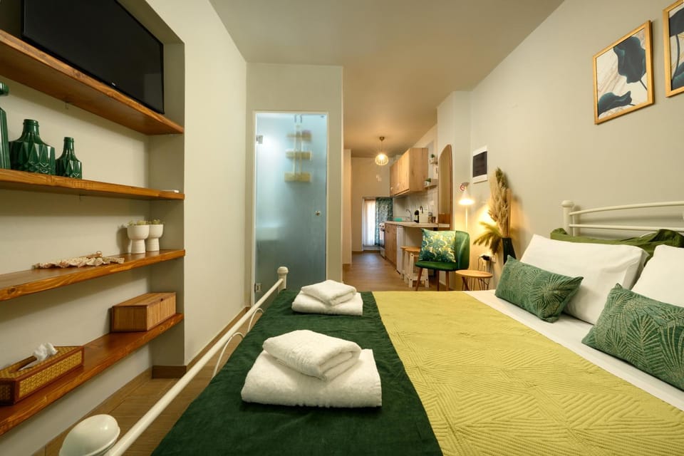 Bed, Photo of the whole room, Bedroom, towels, wardrobe