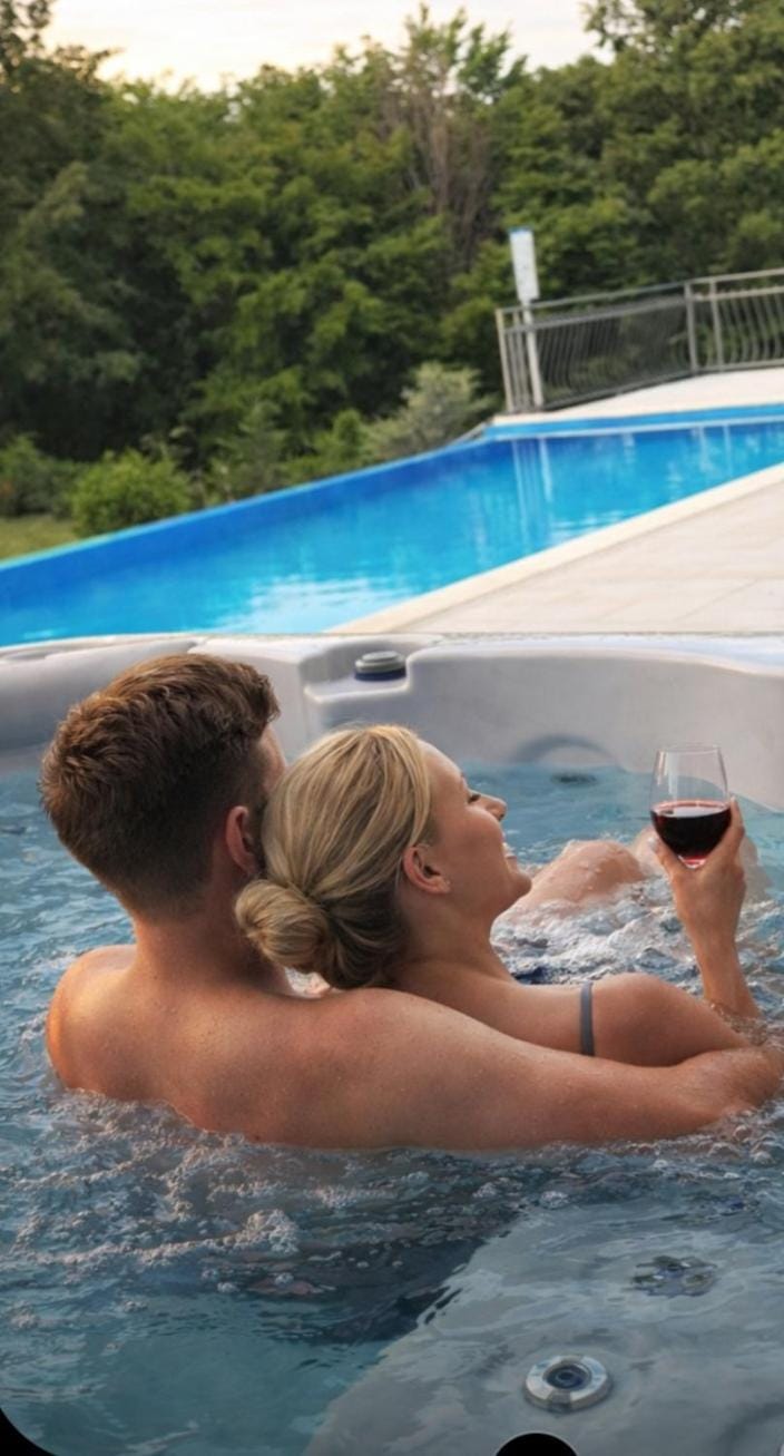 Natural landscape, Guests, Pool view, Swimming pool
