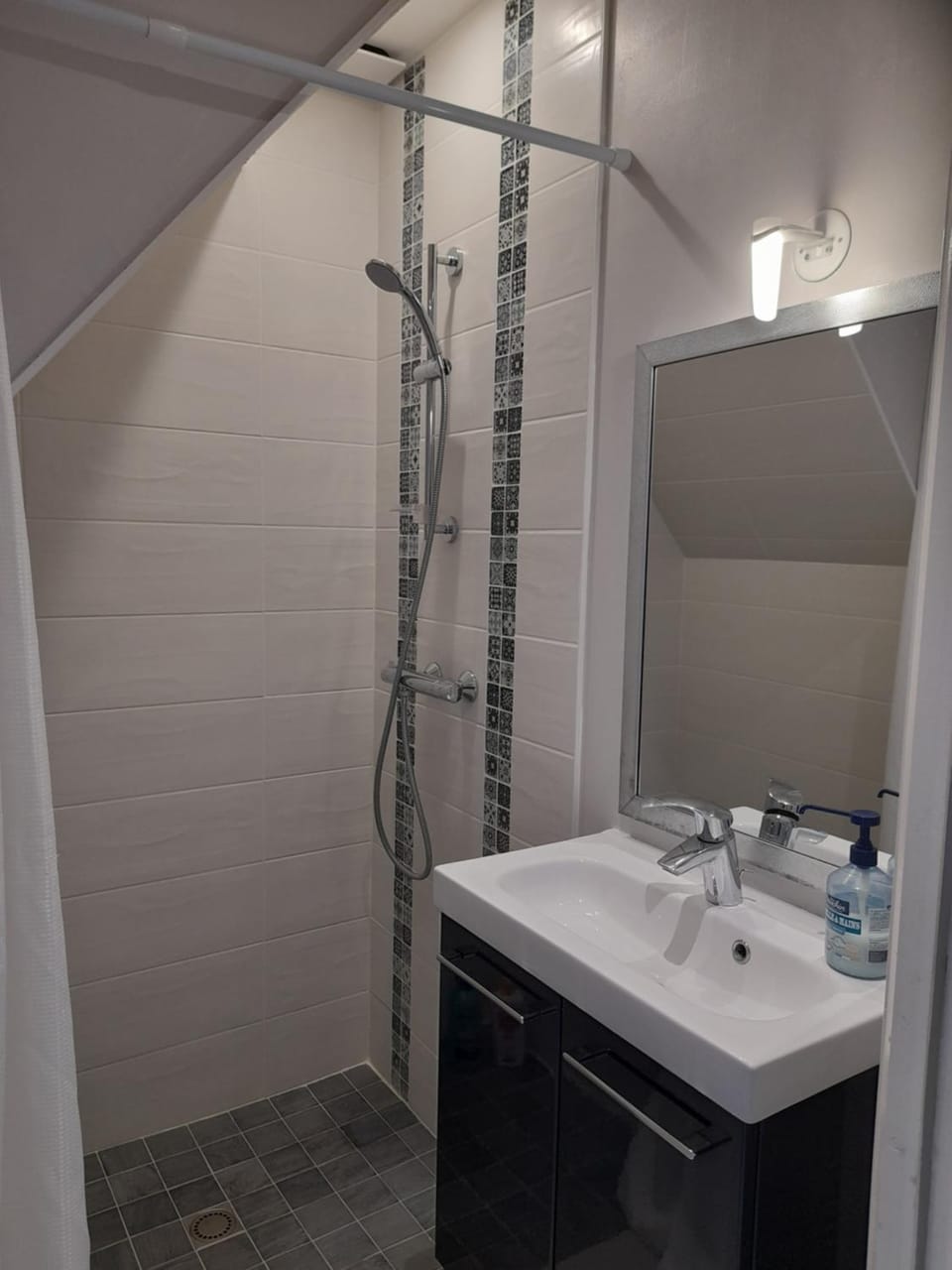 Shower, Bathroom