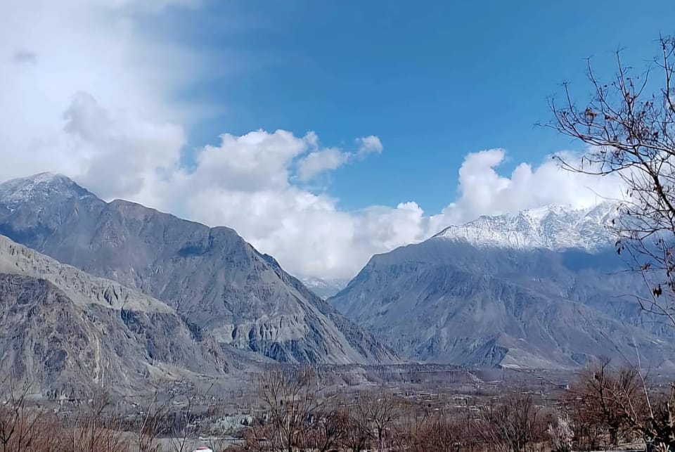 Nearby landmark, Day, Natural landscape, Mountain view
