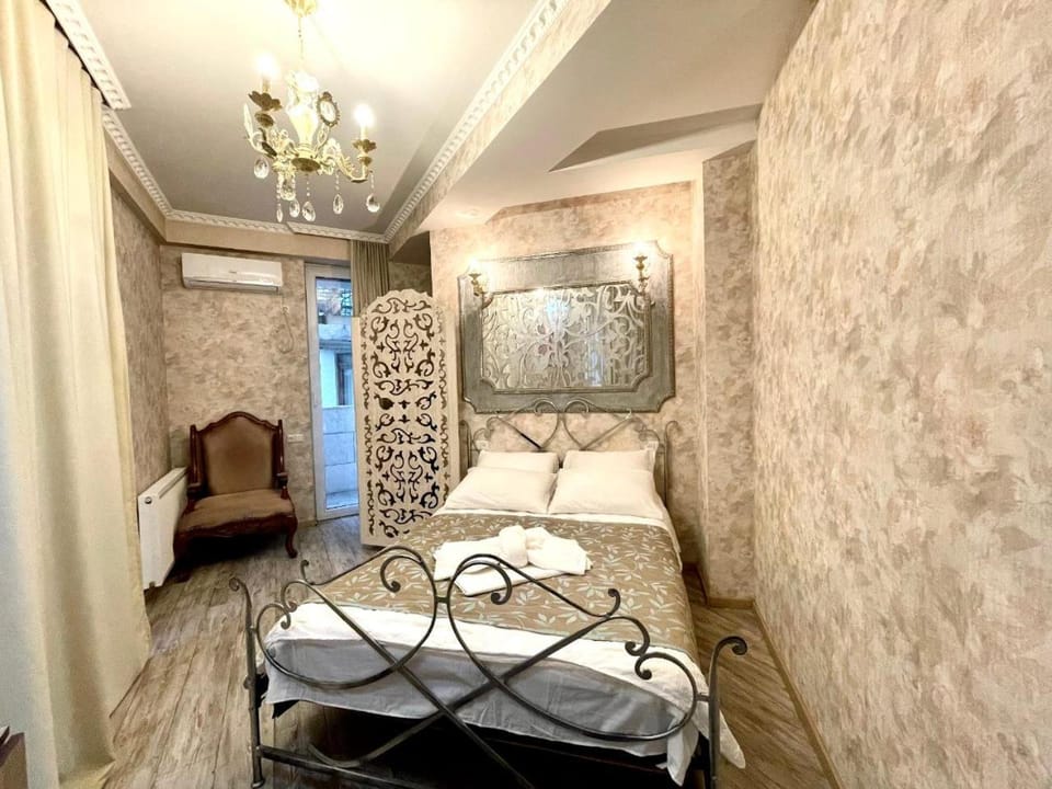 Loka Chovelidze Apartment in Tbilisi, Georgia