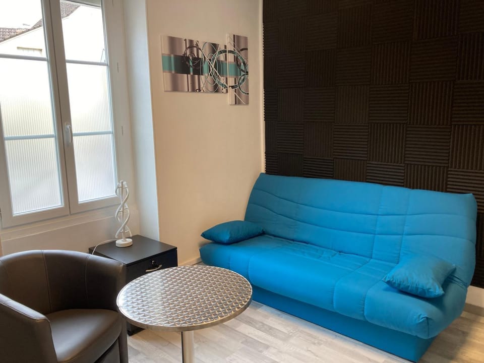 Living room, Bedroom