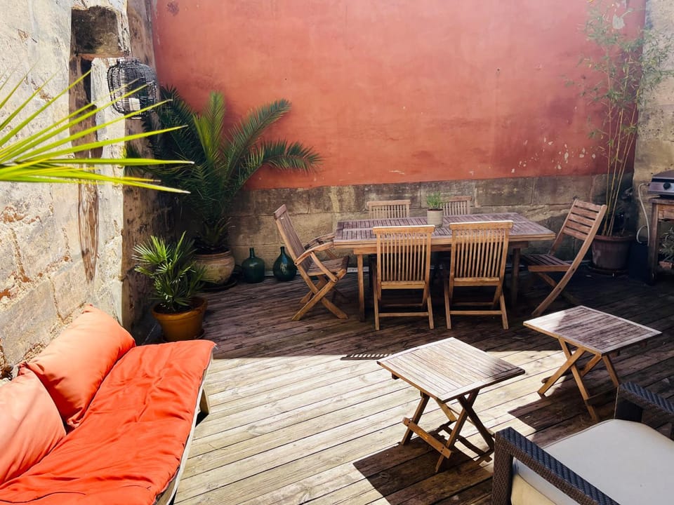 Bel appartement terrasse Apartment in Bordeaux