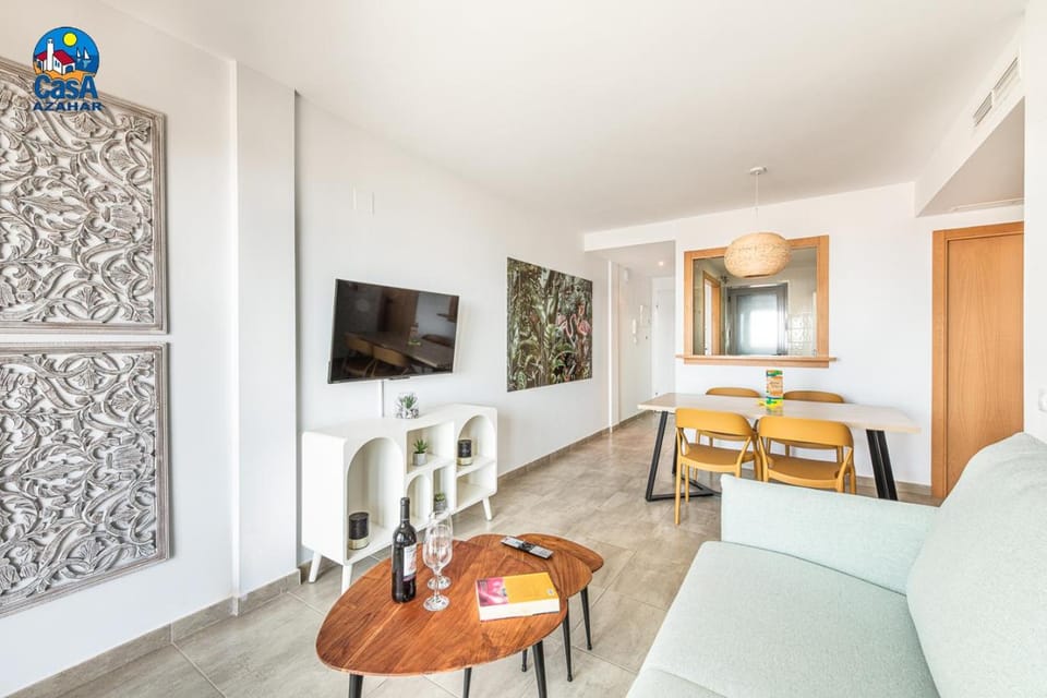 TV and multimedia, Kitchen or kitchenette, Seating area, Dining area