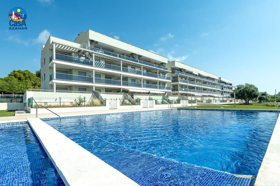 Property building, Garden, Swimming pool