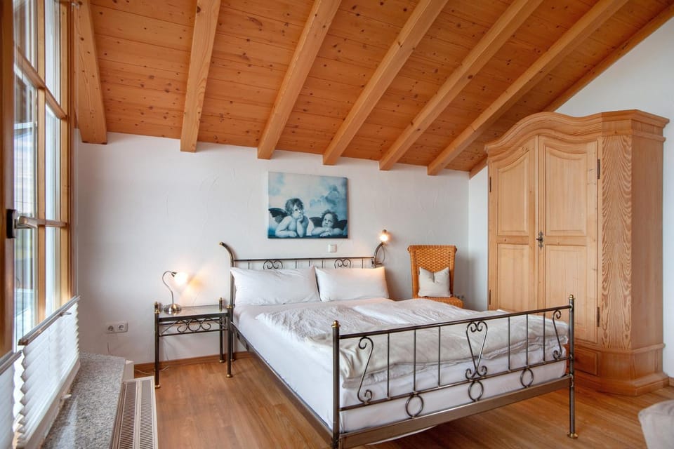 Property building, Living room, Bedroom