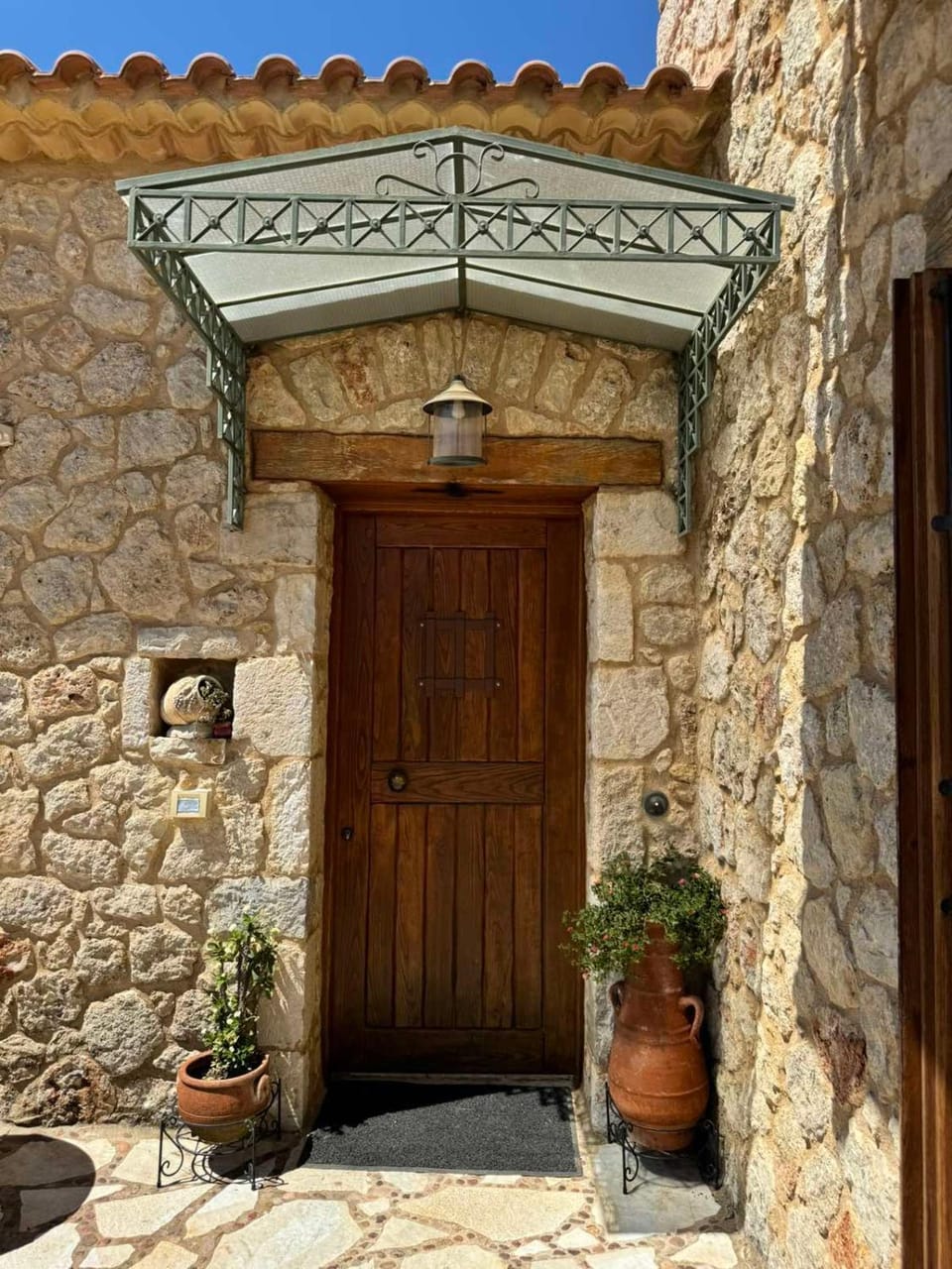 Facade/entrance, Day