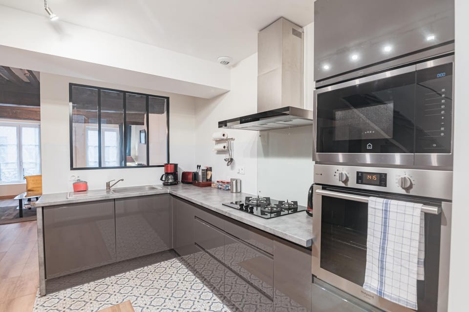 Coffee/tea facilities, Kitchen or kitchenette, dishwasher, heating, internet, oven, stove, toaster, kitchen