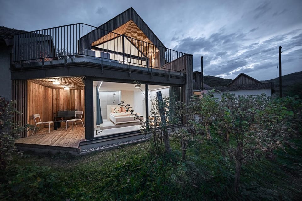 Property building, Balcony/Terrace