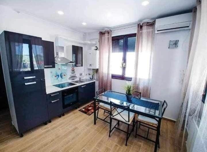 Carla Studio Apartment in Constanța County