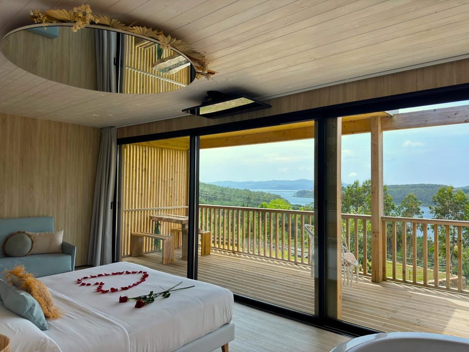 Cabanas da Luz Campground/ 
RV Resort in Terra de Soneira