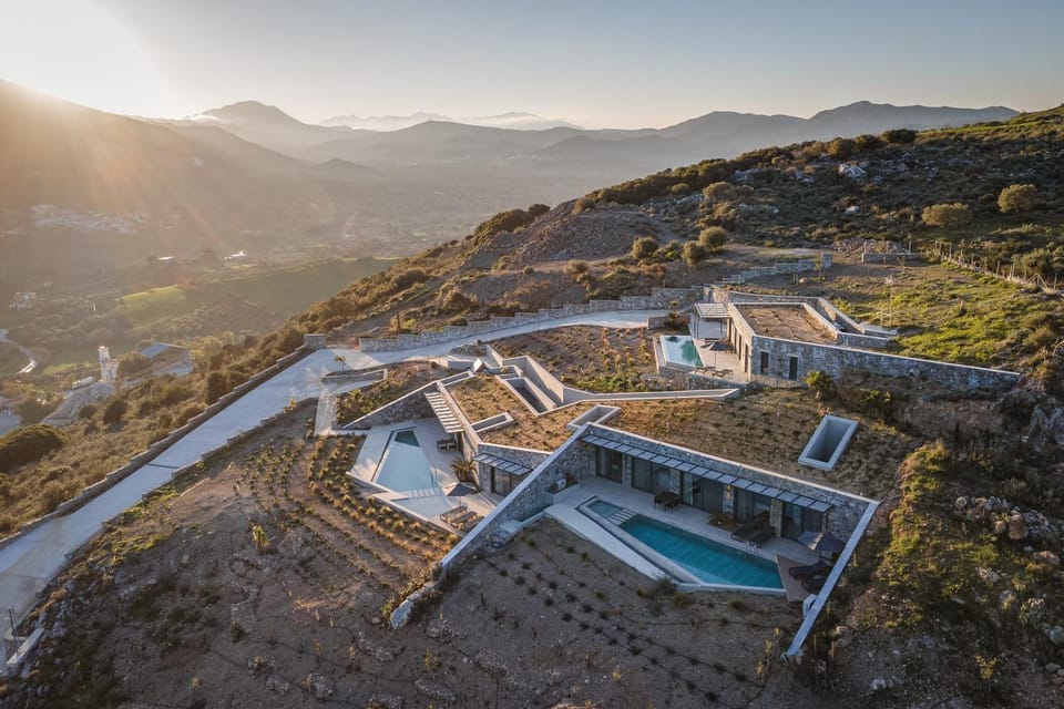 Day, Natural landscape, Bird's eye view, Mountain view, Pool view, Swimming pool