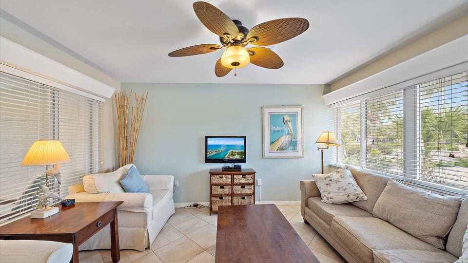 Las Hermanas 3 Apartment in Longboat Key