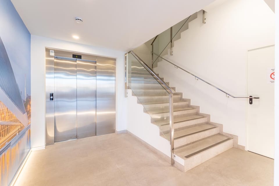 elevator, acessibility