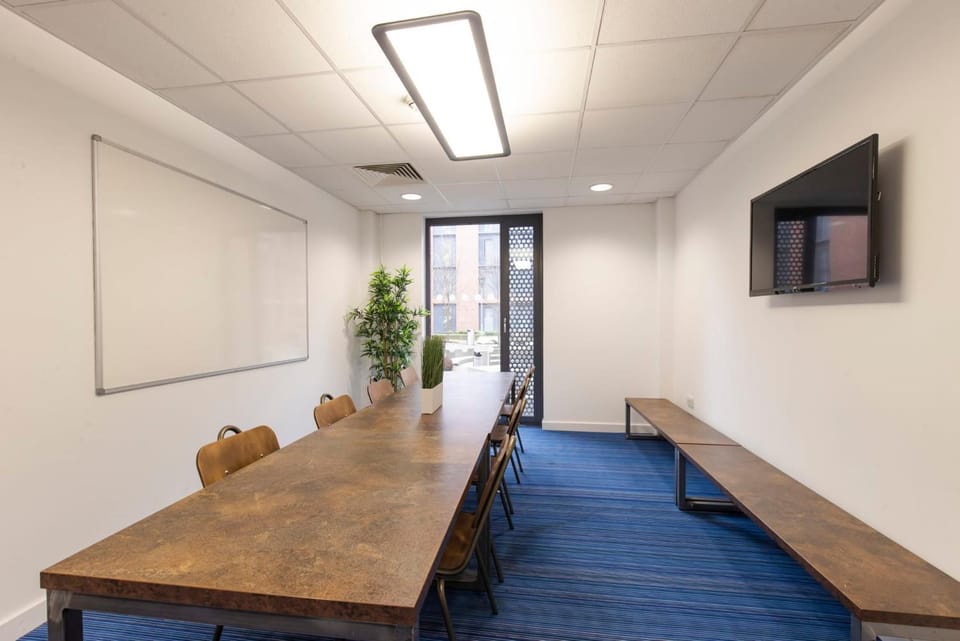 For Students Only - Accommodations at the Lumis Apartment in Leicester