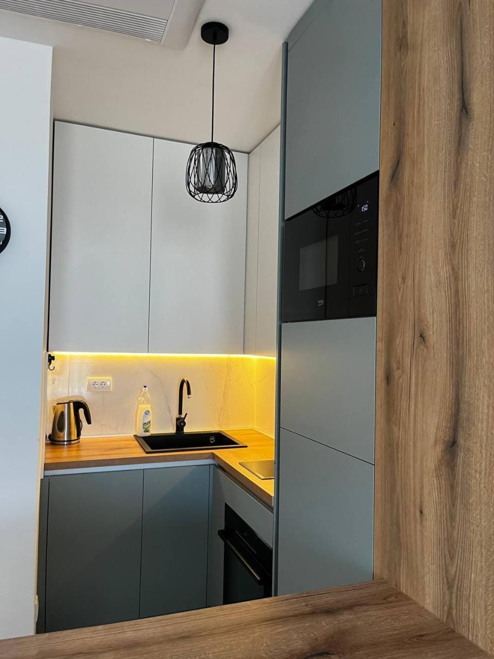 Kitchen or kitchenette, stove